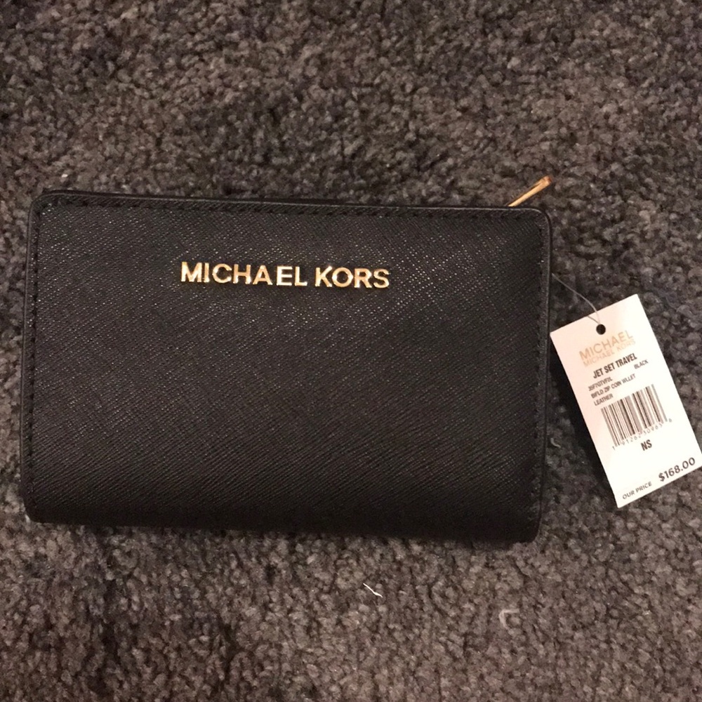 Michael Kors Jet Set Travel Wallet BRAND NEW